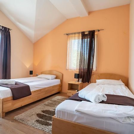 Garni Hotel Mali Predah Knjazevac ภายนอก รูปภาพ