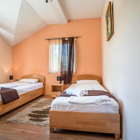 Garni Hotel Mali Predah Knjazevac ภายนอก รูปภาพ