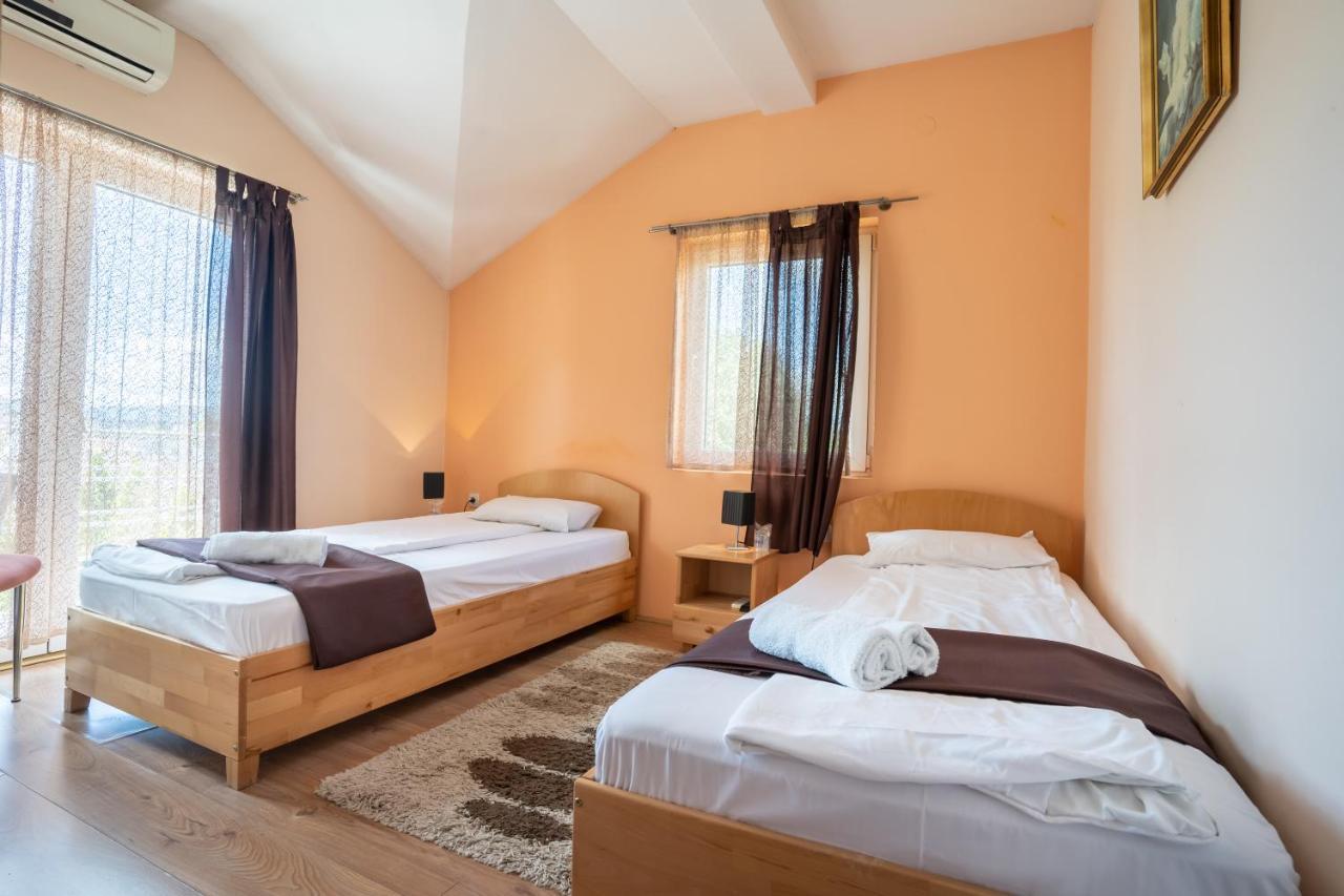 Garni Hotel Mali Predah Knjazevac ภายนอก รูปภาพ